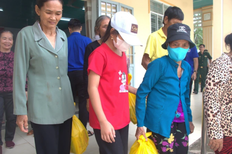 Tình cảm đặc biệt của người dân biên giới Việt Nam - Campuchia Tình cảm đặc biệt của người dân biên giới Việt Nam - Campuchia