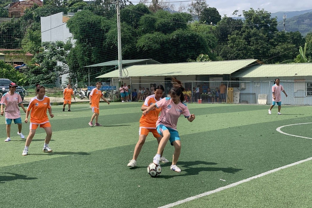 Empowering Women in Sports Field Empowering Women in Sports Field