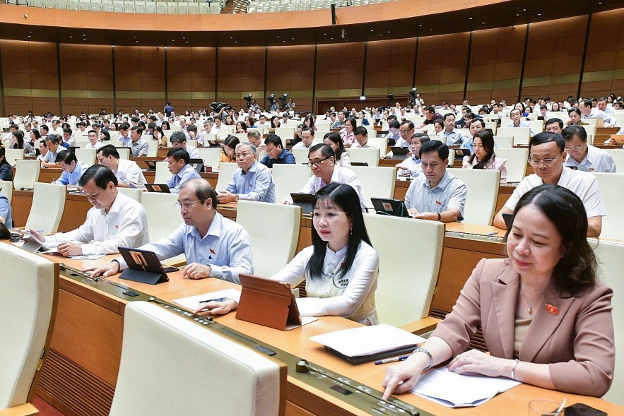 National Assembly deputies vote to pass the resolution. Photo: National Assembly National Assembly deputies vote to pass the resolution. Photo: National Assembly