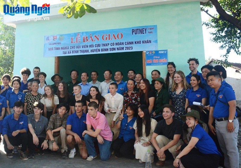 Thêm cơ hội kết nối quan hệ hữu nghị giữa học sinh Mỹ và thanh niên Quảng Ngãi Thêm cơ hội kết nối quan hệ hữu nghị giữa học sinh Mỹ và thanh niên Quảng Ngãi