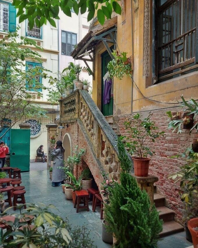 Visit The Unique Old Villa Cafes In Hanoi Visit The Unique Old Villa Cafes In Hanoi