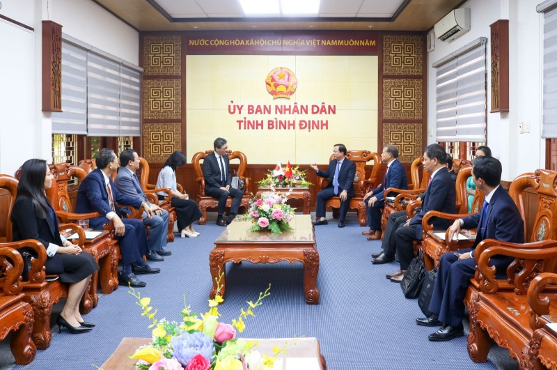 Ông Mori Takero ủng hộ tỉnh Bình Định ký kết hợp tác hữu nghị với các địa phương của Nhật Bản Ông Mori Takero ủng hộ tỉnh Bình Định ký kết hợp tác hữu nghị với các địa phương của Nhật Bản