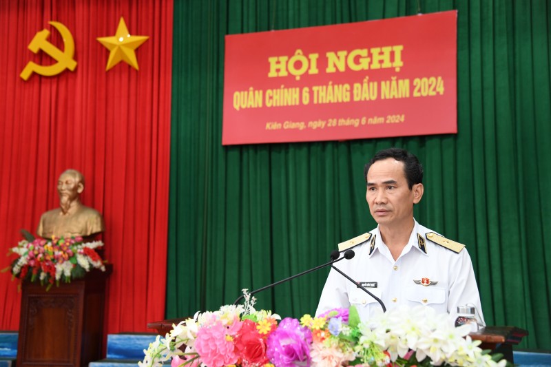 Chuẩn Đô đốc Nguyễn Hữu Thoan quán triệt nghị quyết lãnh đạo thực hiện nhiệm vụ 6 tháng cuối năm 2024 Chuẩn Đô đốc Nguyễn Hữu Thoan quán triệt nghị quyết lãnh đạo thực hiện nhiệm vụ 6 tháng cuối năm 2024