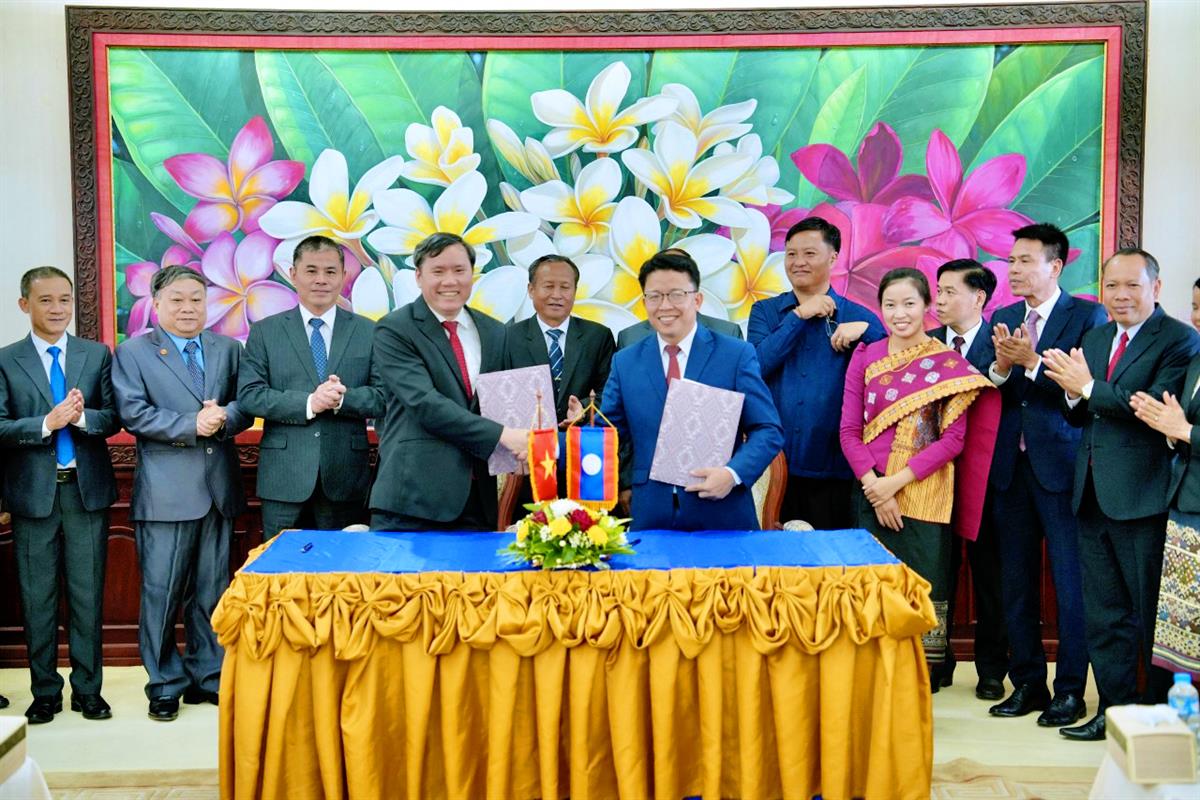 Học viện Chính trị quốc gia Hồ Chí Minh và Học viện Chính trị và Hành chính quốc gia Lào ký thỏa thuận hợp tác giai đoạn 2024 - 2028 Học viện Chính trị quốc gia Hồ Chí Minh và Học viện Chính trị và Hành chính quốc gia Lào ký thỏa thuận hợp tác giai đoạn 2024 - 2028