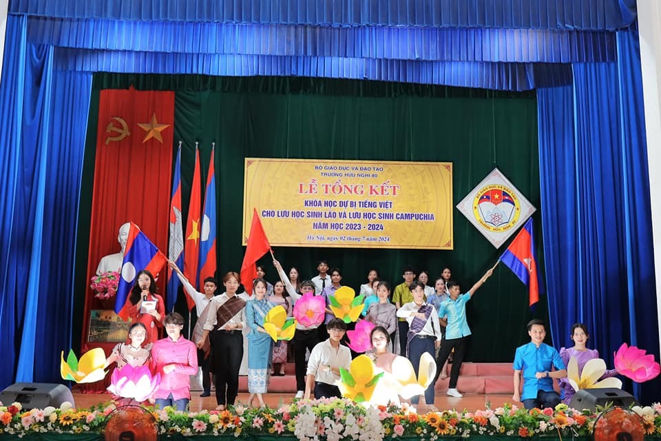Lưu học sinh Lào, Campuchia tự tin vào đại học khi thành thạo tiếng Việt Lưu học sinh Lào, Campuchia tự tin vào đại học khi thành thạo tiếng Việt