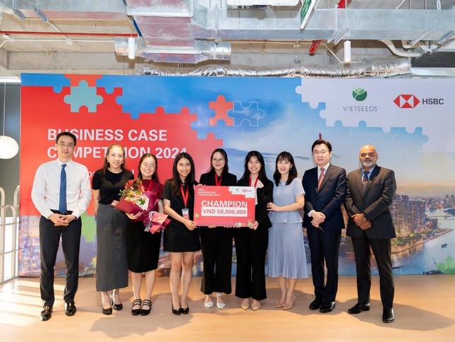 Nữ sinh từ chối 15 học bổng du học Mỹ, đặt cược vào ngôi trường “0 tuổi” và cái kết như mơ Nữ sinh từ chối 15 học bổng du học Mỹ, đặt cược vào ngôi trường '0 tuổi' và cái kết như mơ ảnh 2