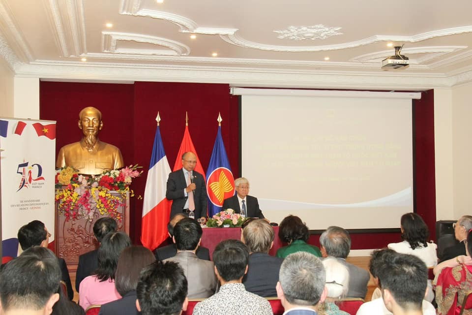 VFF President's Visit to France Aims to Boost Political Ties, People-to-people Diplomacy VFF President's Visit to France Aims to Boost Political Ties, People-to-people Diplomacy