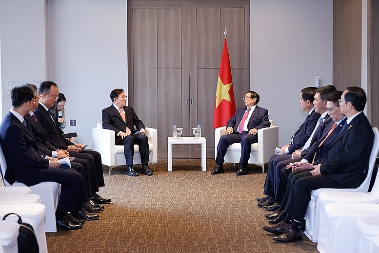 Major RoK Corporations Eye Expanded Investments in Vietnam Major RoK Corporations Eye Expanded Investments in Vietnam