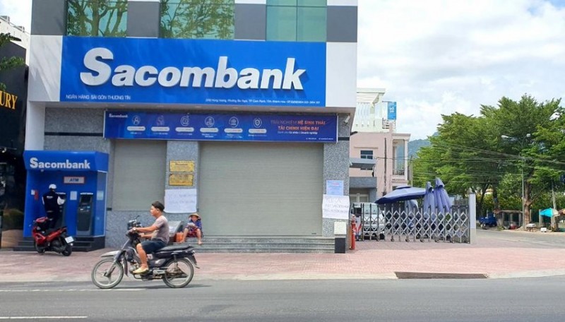 Phòng giao dịch Cam Ranh thuộc Ngân hàng TMCP Sài Gòn Thương Tín (Sacombank) chi nhánh Khánh Hòa. Phòng giao dịch Cam Ranh thuộc Ngân hàng TMCP Sài Gòn Thương Tín (Sacombank) chi nhánh Khánh Hòa.