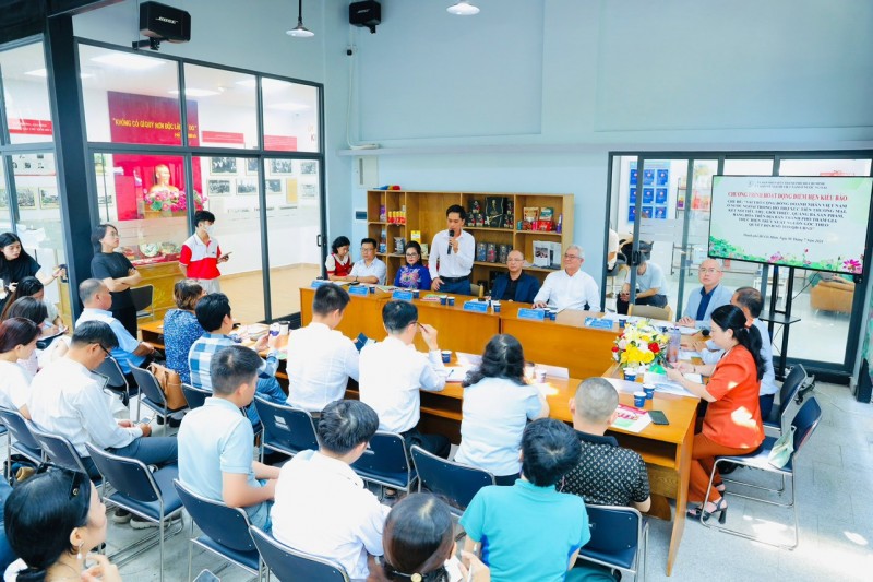 Kiều bào góp ý về truy xuất nguồn gốc sản phẩm trong xuất khẩu Kiều bào góp ý về truy xuất nguồn gốc sản phẩm trong xuất khẩu