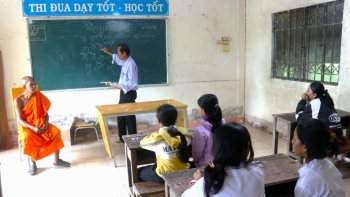 Kiên Giang: đề xuất hỗ trợ người dạy chữ Khmer và chữ Hoa