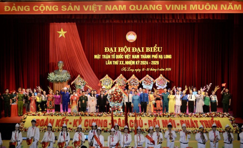 Đại hội Đại biểu MTTQ Việt Nam TP Hạ Long lần thứ XX, nhiệm kỳ 2024-2029 (Ảnh: T.L). Đại hội Đại biểu MTTQ Việt Nam TP Hạ Long lần thứ XX, nhiệm kỳ 2024-2029 (Ảnh: T.L).