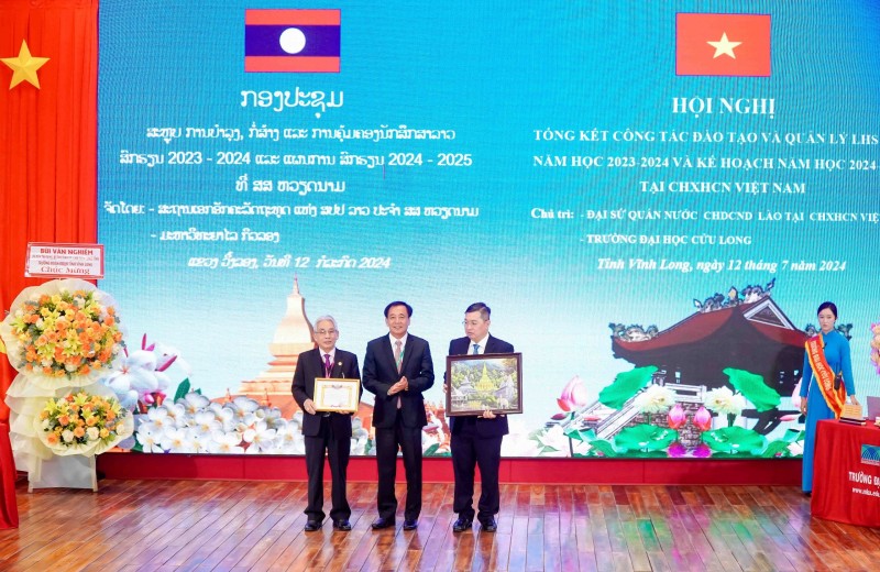 Công tác đào tạo nguồn nhân lực cho nước bạn Lào có nhiều chuyển biến tích cực Công tác đào tạo nguồn nhân lực cho nước bạn Lào có nhiều chuyển biến tích cực