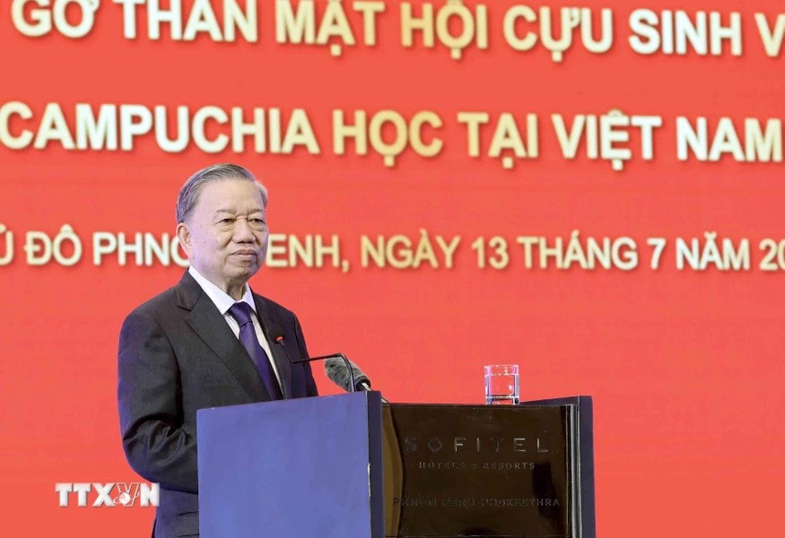 Chủ tịch nước Tô Lâm gặp mặt Hội cựu sinh viên Campuchia tại Việt Nam Chủ tịch nước Tô Lâm gặp mặt Hội cựu sinh viên Campuchia tại Việt Nam