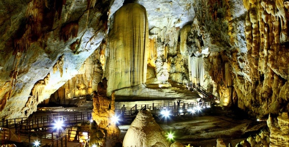 Lonely Planet: 10 Destinations That Should Not Be Missed In North Central Of Vietnam Lonely Planet: 10 Destinations That Should Not Be Missed In North Central Of Vietnam