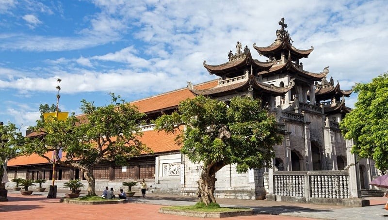 Lonely Planet: 10 Destinations That Should Not Be Missed In North Central Of Vietnam Lonely Planet: 10 Destinations That Should Not Be Missed In North Central Of Vietnam