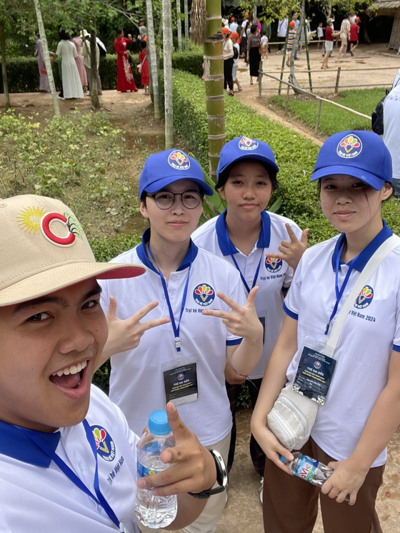 Kiều bào trẻ mong muốn xây dựng một Mạng lưới Trại hè Việt Nam toàn cầu Kiều bào trẻ mong muốn xây dựng một Mạng lưới Trại hè Việt Nam toàn cầu