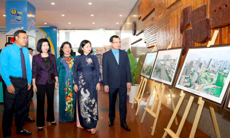 Sôi động nhiều hoạt động kỷ niệm 95 năm ngày thành lập Công đoàn Việt Nam Sôi động nhiều hoạt động kỷ niệm 95 năm ngày thành lập Công đoàn Việt Nam