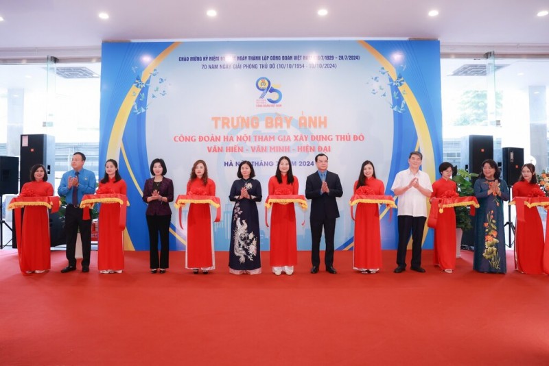 Sôi động nhiều hoạt động kỷ niệm 95 năm ngày thành lập Công đoàn Việt Nam Sôi động nhiều hoạt động kỷ niệm 95 năm ngày thành lập Công đoàn Việt Nam