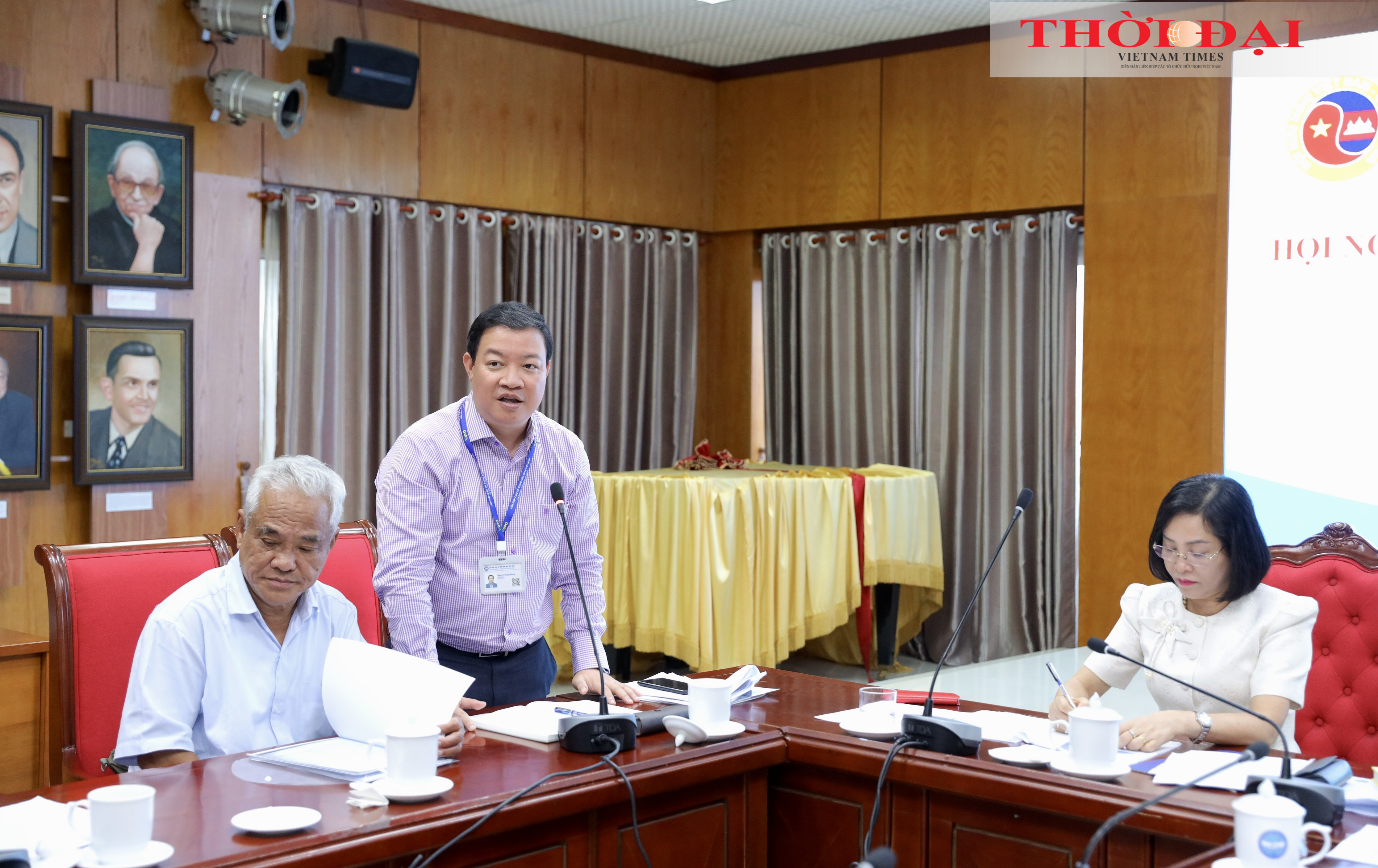 Ông Nguyễn Ngọc Hùng, Phó Chủ tịch Liên hiệp các tổ chức hữu nghị Việt Nam phát biểu tại Hội nghị. (Ảnh: Đinh Hòa)