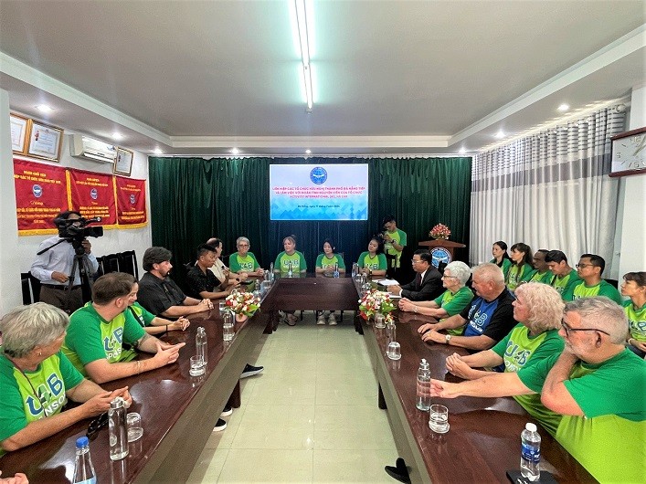 Liên hiệp các tổ chức hữu nghị thành phố Đà Nẵng tiếp đoàn tình nguyện viên của Tổ chức Activity International (AI), Hà Lan đến tham gia công tác xã hội tại thành phố Đà Nẵng Liên hiệp các tổ chức hữu nghị thành phố Đà Nẵng tiếp đoàn tình nguyện viên của Tổ chức Activity International (AI), Hà Lan đến tham gia công tác xã hội tại thành phố Đà Nẵng