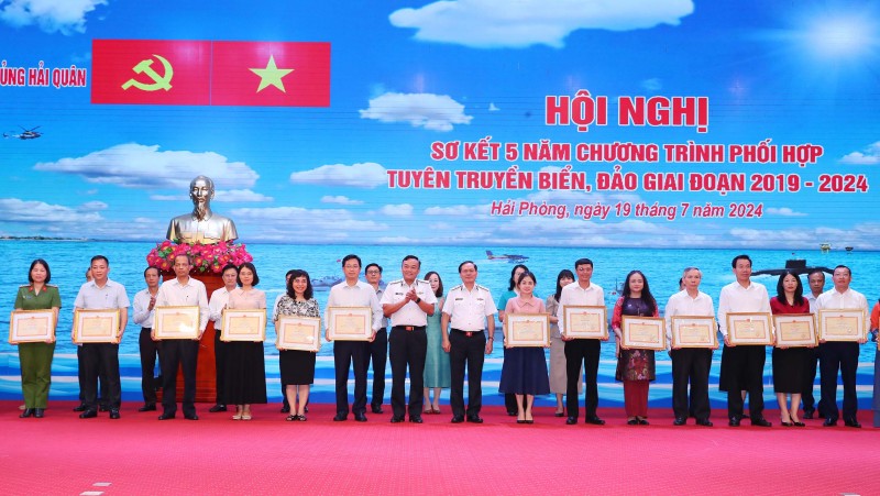Tăng cường phối hợp tuyên truyền biển, đảo Tăng cường phối hợp tuyên truyền biển, đảo