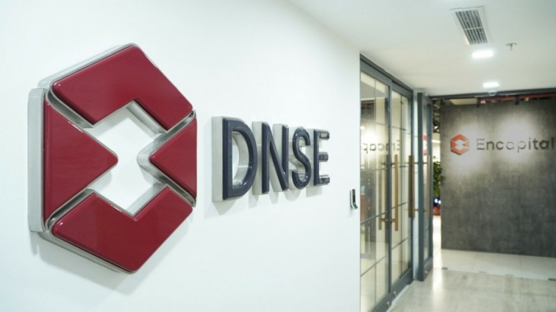 DNSE chiếm gần 30% thị phần tài khoản chứng khoán mở mới trong 6 tháng đầu năm DNSE chiếm gần 30% thị phần tài khoản chứng khoán mở mới trong 6 tháng đầu năm