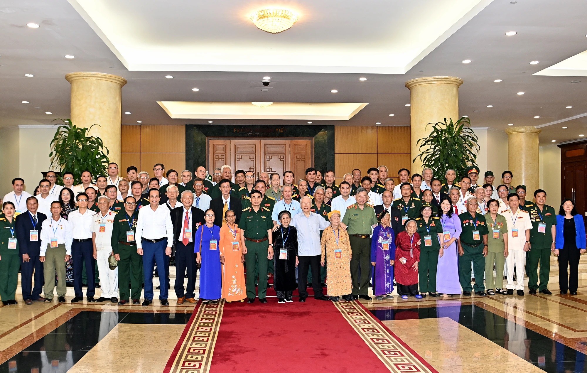 Tổng Bí thư Nguyễn Phú Trọng - Nhà Lãnh đạo lỗi lạc, trọn đời vì nước, vì dân Tổng Bí thư Nguyễn Phú Trọng - Nhà Lãnh đạo lỗi lạc, trọn đời vì nước, vì dân