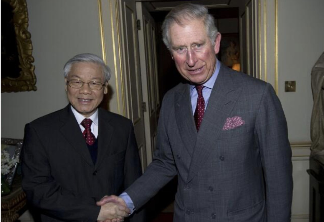 Tổng bí thư Nguyễn Phú Trọng gặp Thái tử Charles, người sau này trở thành Vua Charles III trong chuyến thăm Anh năm 2013 - Ảnh: PA Images Tổng bí thư Nguyễn Phú Trọng gặp Thái tử Charles, người sau này trở thành Vua Charles III trong chuyến thăm Anh năm 2013 - Ảnh: PA Images