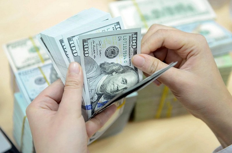 Tỷ giá đi lên, giá mua vàng SJC giảm Tỷ giá đi lên, giá mua vàng SJC giảm