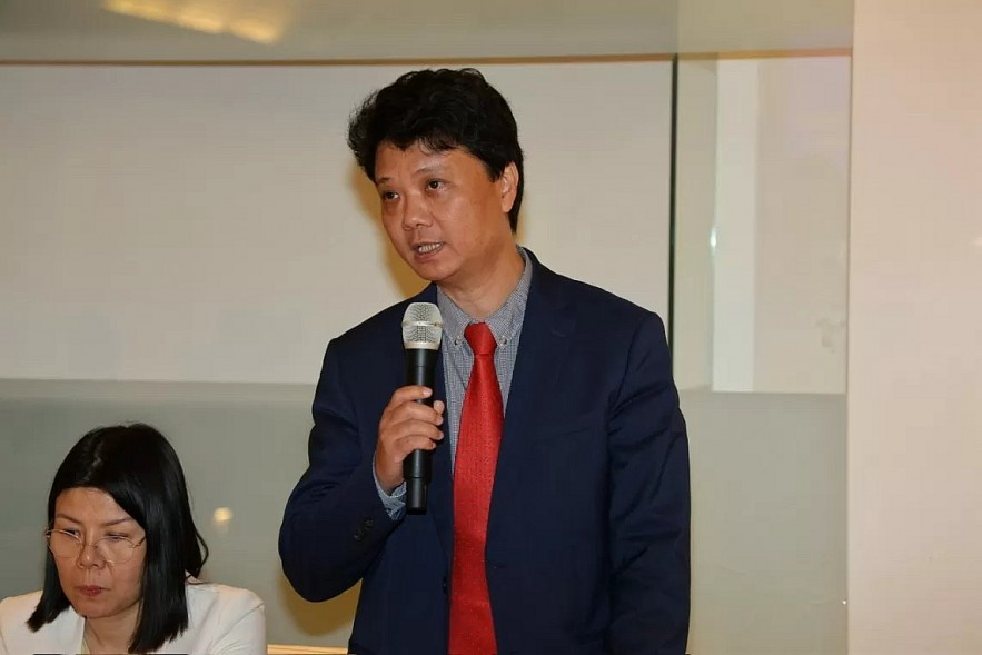 Nguyen Duc Thuong, Commercial Counselor of the Vietnam Trade Office in Switzerland, said that the two countries Vietnam - Switzerland still have a lot of potential to promote investment cooperation in the industrial sector. Nguyen Duc Thuong, Commercial Counselor of the Vietnam Trade Office in Switzerland, said that the two countries Vietnam - Switzerland still have a lot of potential to promote investment cooperation in the industrial sector.