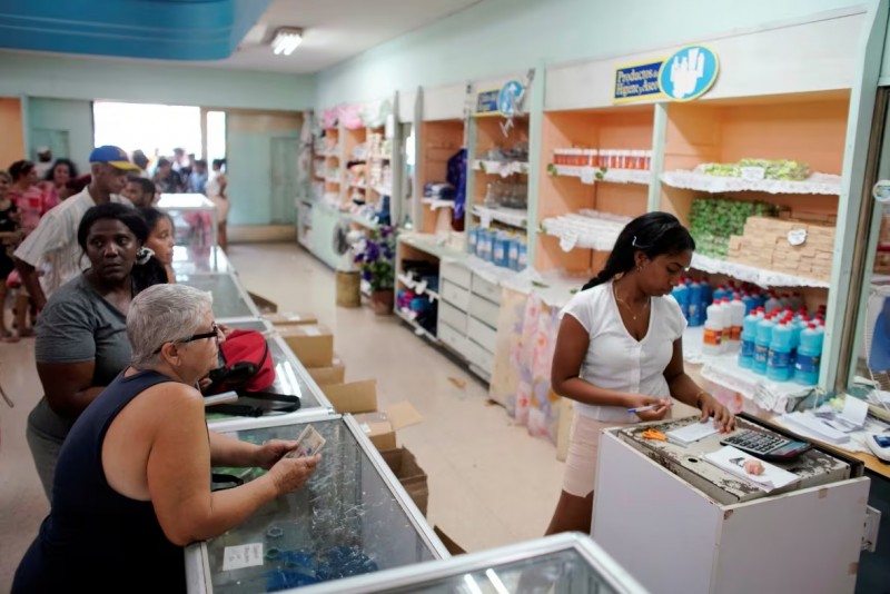 Cuba công bố lộ trình phát triển kinh tế mới 1 Cuba công bố lộ trình phát triển kinh tế mới 1