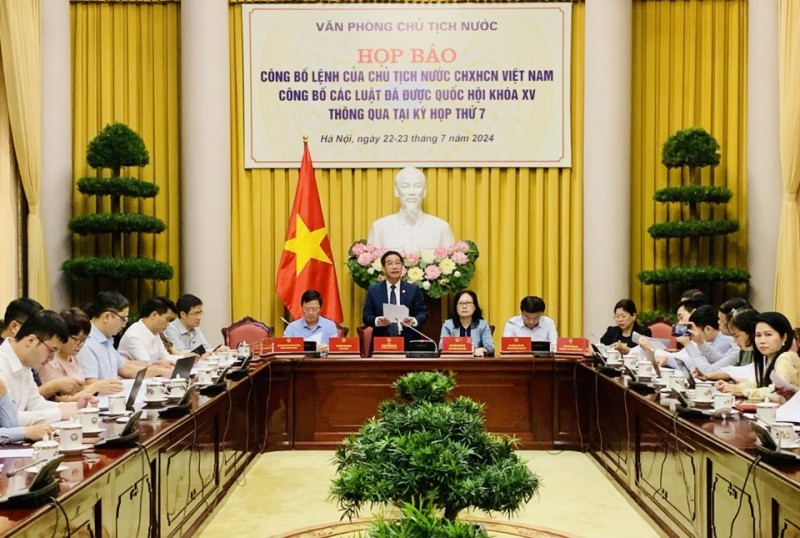 Lễ công bố Lệnh của Chủ tịch nước về Luật Thủ đô 2024 Lễ công bố Lệnh của Chủ tịch nước về Luật Thủ đô 2024