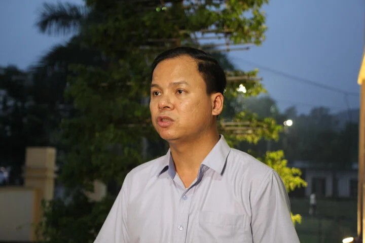 Ông Phạm Xuân Tùng, Chủ tịch Ủy ban nhân dân huyện Hà Quảng, tỉnh Cao Bằng. (Ảnh: VTC News) Ông Phạm Xuân Tùng, Chủ tịch Ủy ban nhân dân huyện Hà Quảng, tỉnh Cao Bằng. (Ảnh: VTC News)