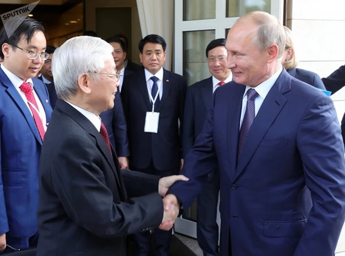 Tổng Bí thư Nguyễn Phú Trọng bắt tay Tổng thống Vladimir Putin trong chuyến thăm Nga năm 2018. (Ảnh: Sputnik) Tổng Bí thư Nguyễn Phú Trọng bắt tay Tổng thống Vladimir Putin trong chuyến thăm Nga năm 2018. (Ảnh: Sputnik)