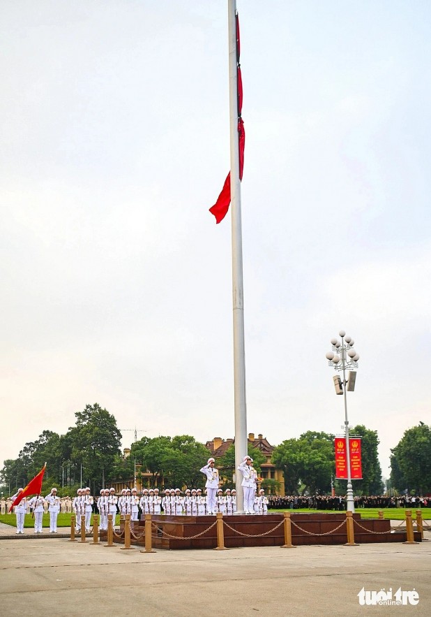 Flag at half-mast for national mourning of General Secretary Nguyen Phu Trong at Ba Dinh Square Flag at half-mast for national mourning of General Secretary Nguyen Phu Trong at Ba Dinh Square