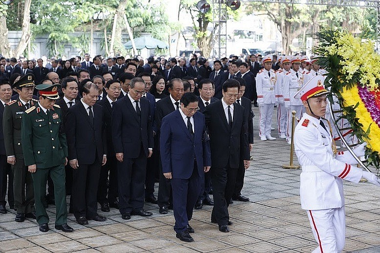 Party & State Leaders Pay Tribute to General Secretary Nguyen Phu Trong Party & State Leaders Pay Tribute to General Secretary Nguyen Phu Trong