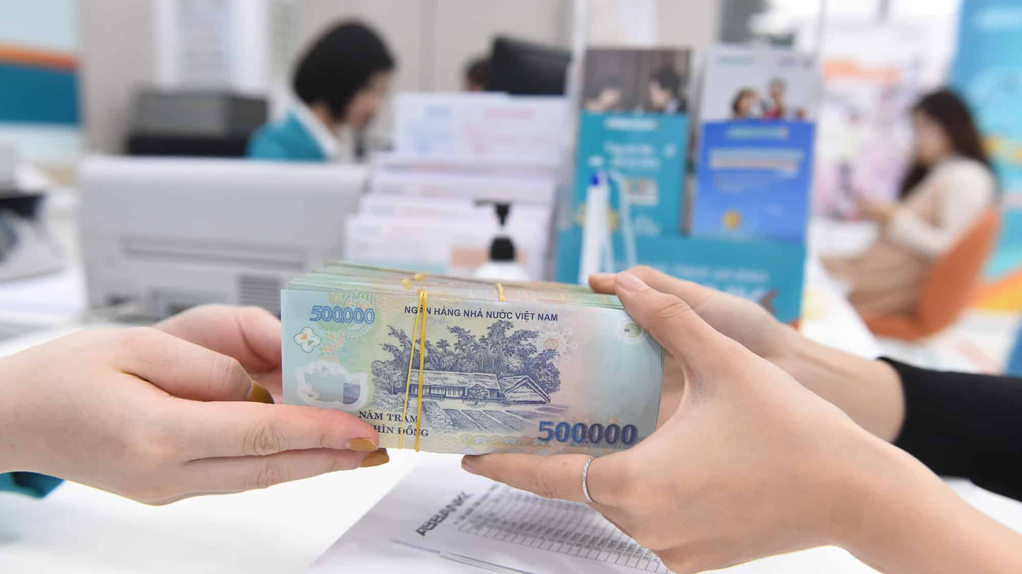 Tăng trưởng tín dụng giảm trở lại đầu tháng 7