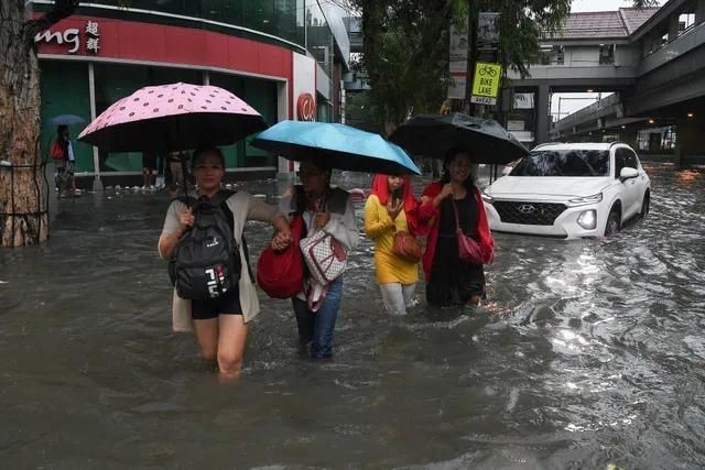 Biến đổi khí hậu gây ra nhiều thay đổi về lượng mưa, khiến bão dữ dội hơn Biến đổi khí hậu gây ra nhiều thay đổi về lượng mưa, khiến bão dữ dội hơn