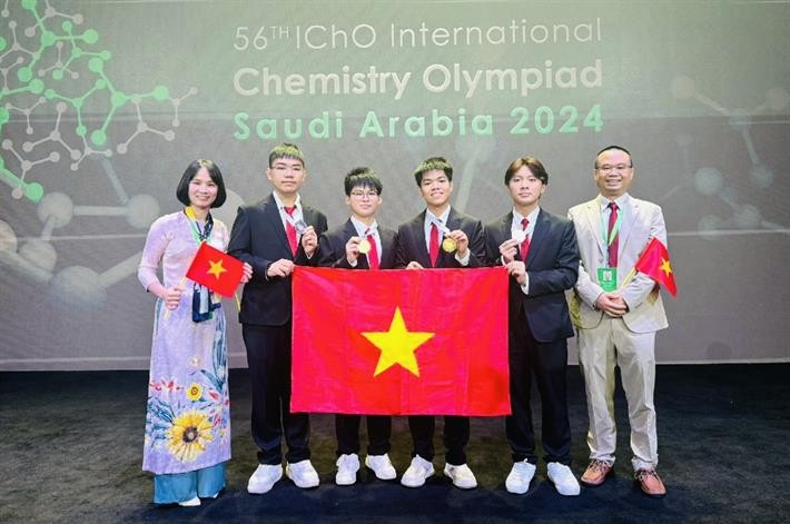 Giành 4 huy chương, Việt Nam xếp thứ 2 trong kỳ thi Olympic Hóa học Quốc tế năm 2024 Giành 4 huy chương, Việt Nam xếp thứ 2 trong kỳ thi Olympic Hóa học Quốc tế năm 2024