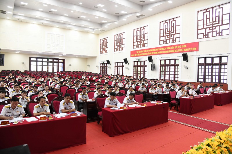 Các đại biểu tham dự hội nghị Các đại biểu tham dự hội nghị