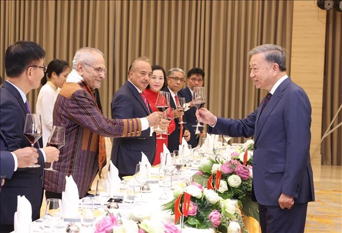 Chủ tịch nước Tô Lâm chủ trì chiêu đãi trọng thể Tổng thống Timor Leste Chủ tịch nước Tô Lâm chủ trì chiêu đãi trọng thể Tổng thống Timor Leste