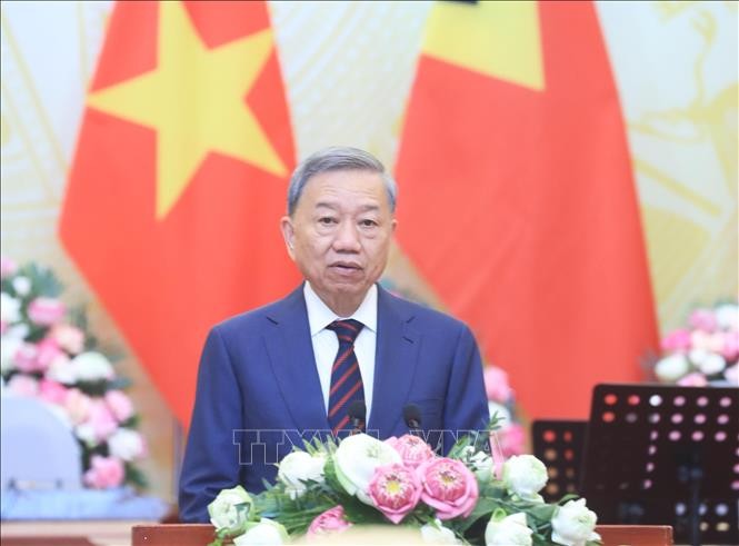 Chủ tịch nước Tô Lâm chủ trì chiêu đãi trọng thể Tổng thống Timor Leste Chủ tịch nước Tô Lâm chủ trì chiêu đãi trọng thể Tổng thống Timor Leste