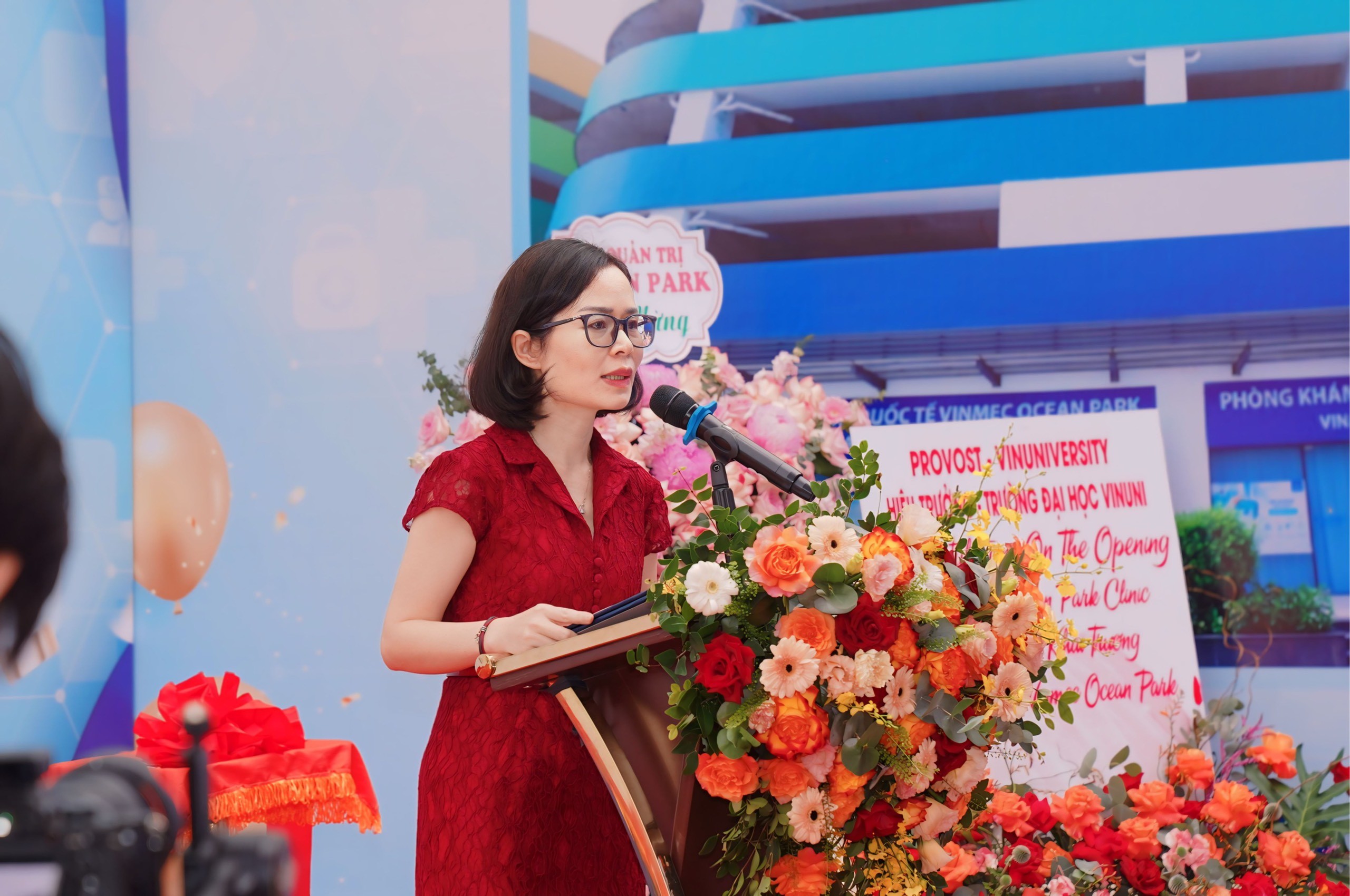 TS Đinh Thùy Dương, Giám đốc Điều hành Bệnh viện Đa khoa Quốc tế Vinmec Times City phát biểu tại lễ khai trương. TS Đinh Thùy Dương, Giám đốc Điều hành Bệnh viện Đa khoa Quốc tế Vinmec Times City phát biểu tại lễ khai trương.