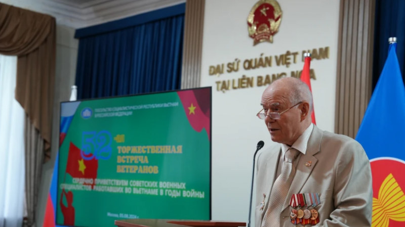 Xúc động cuộc gặp mặt truyền thống cựu chiến binh Nga từng công tác tại Việt Nam Xúc động cuộc gặp mặt truyền thống cựu chiến binh Nga từng công tác tại Việt Nam