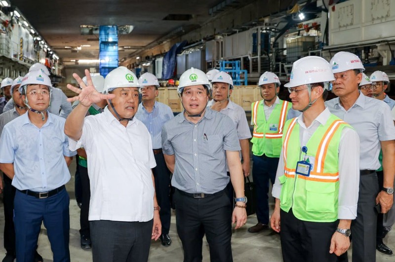 Chủ tịch UBND Hà Nội kiểm tra đường sắt Nhổn - Ga Hà Nội trước ngày vận hành thương mại Chủ tịch UBND Hà Nội kiểm tra đường sắt Nhổn - Ga Hà Nội trước ngày vận hành thương mại