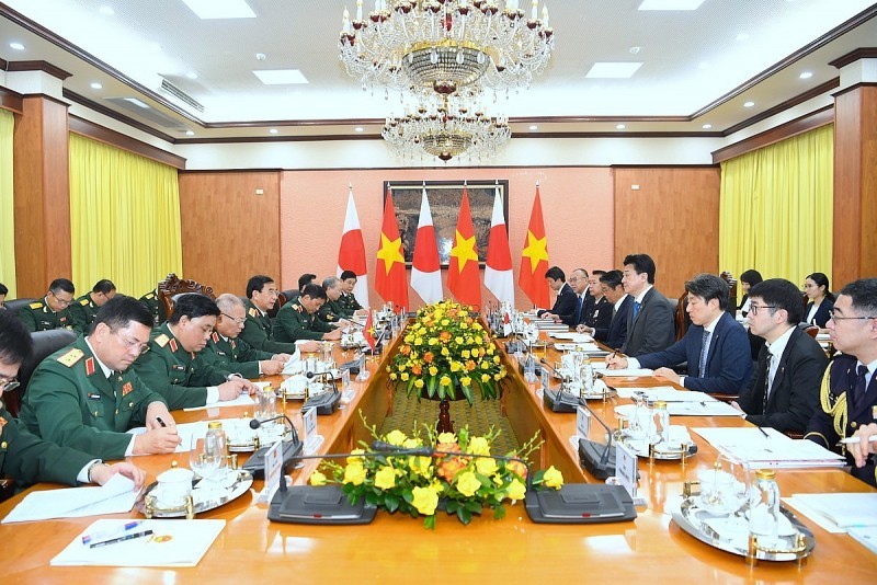 Vietnamese Minister of National Defense Phan Van Giang and Japanese Minister of Defense Kihara Minoru at the talks. (Photo: VNA) Vietnamese Minister of National Defense Phan Van Giang and Japanese Minister of Defense Kihara Minoru at the talks. (Photo: VNA)