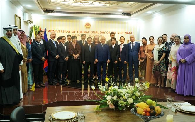 Brunei Darussalam luôn sát cánh cùng Việt Nam trên các chặng đường phát triển Chú thích ảnh
