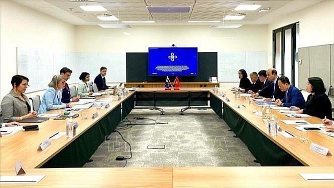 New Initiatives Boost Vietnam-Australia Science and Technology Cooperation New Initiatives Boost Vietnam-Australia Science, Technology Cooperation