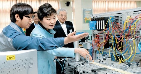 Hàn Quốc tuyển dụng 300 lao động có thị thực E-7, lĩnh vực kỹ thuật truyền tải điện Hàn Quốc tuyển dụng 300 lao động có thị thực E-7, lĩnh vực kỹ thuật truyền tải điện